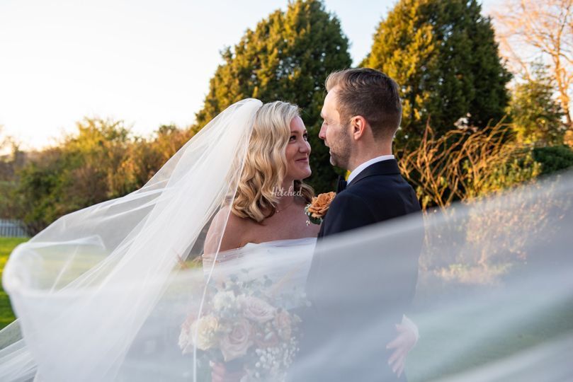 Pictures and Petals Ltd