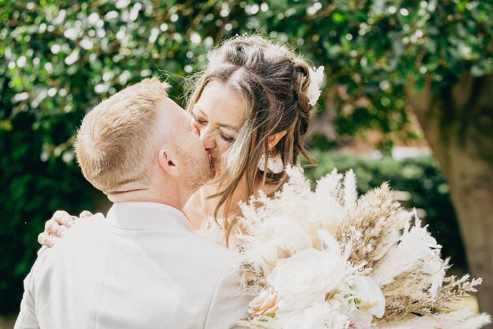 Lucy & Clark's wedding