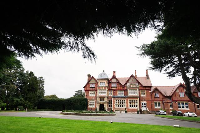 Pendley Manor Hotel Wedding Venue Tring, Hertfordshire | hitched.co.uk