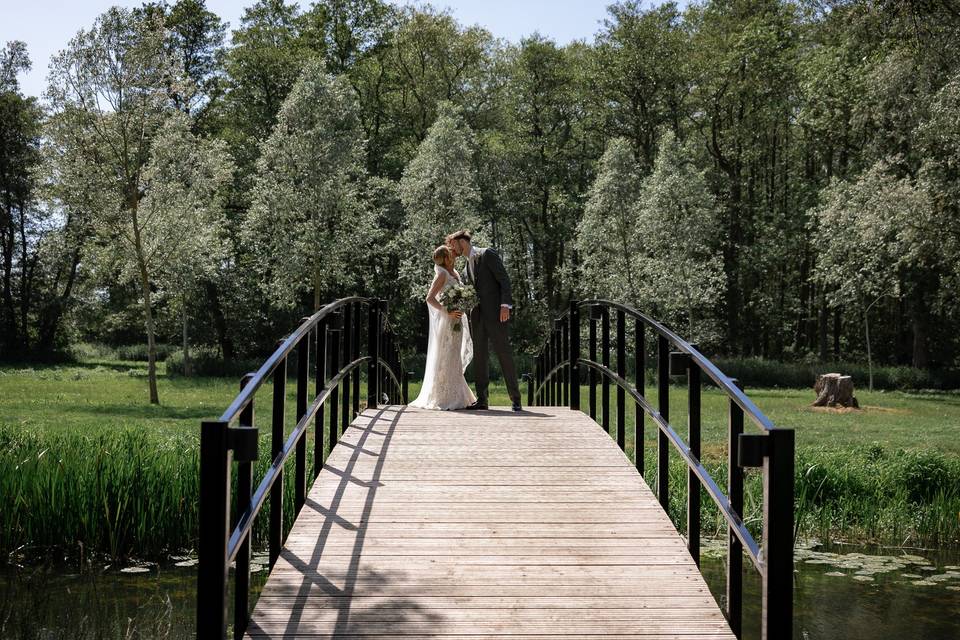 Issy & Lewis's wedding