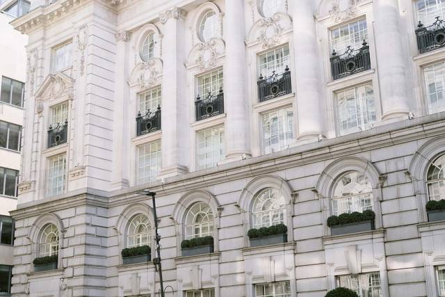 De Vere Grand Connaught Rooms 2