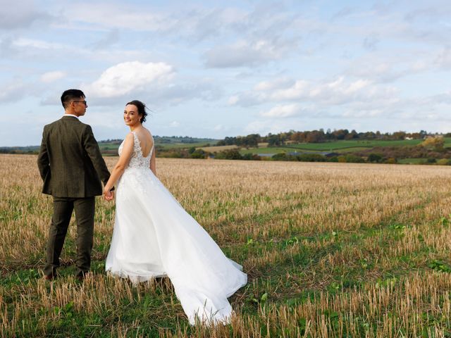 Tom and Kate&apos;s Wedding in Long Crendon, Buckinghamshire 7