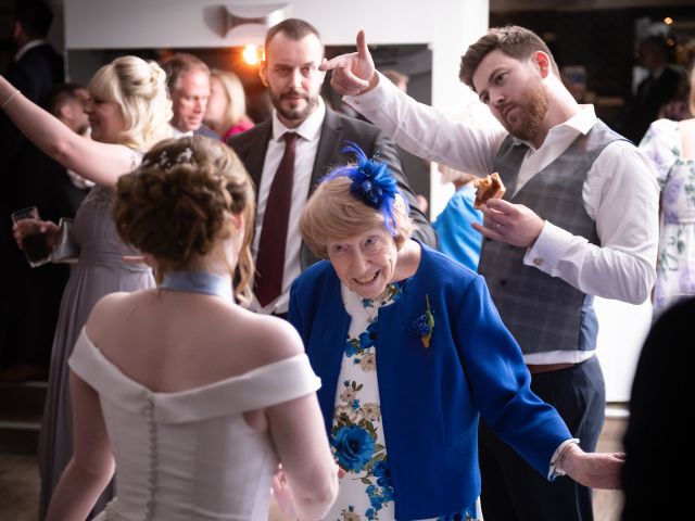 Joe and Kathryn&apos;s Wedding in Christchurch, Dorset 32