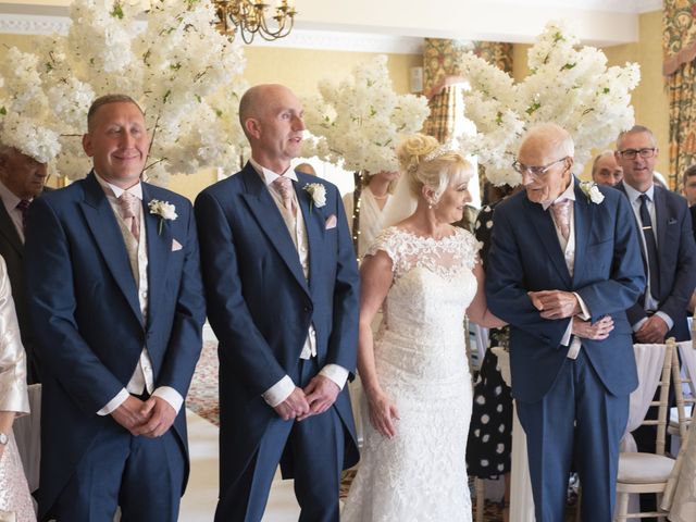 Simon and Louise&apos;s Wedding in Coventry, West Midlands 13