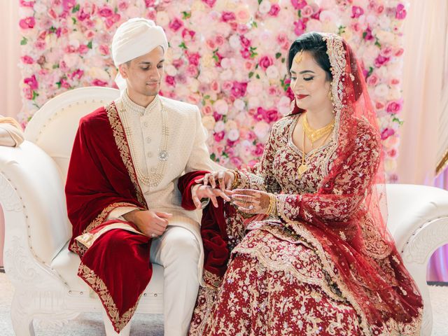 Abul and Juairya&apos;s Wedding in Leicester, Leicestershire 15