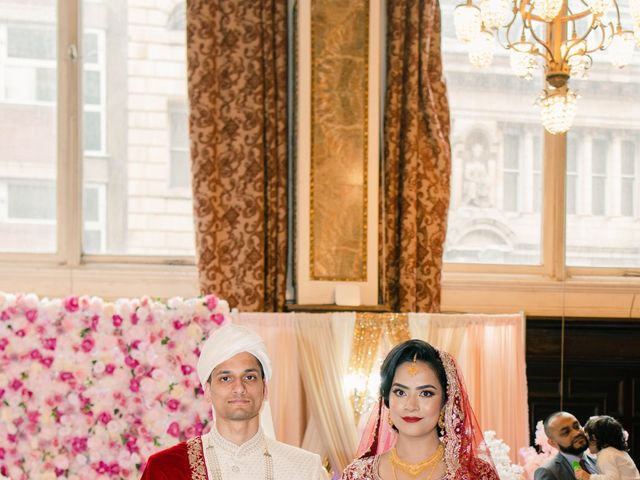 Abul and Juairya&apos;s Wedding in Leicester, Leicestershire 17