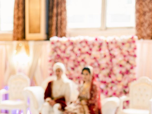 Abul and Juairya&apos;s Wedding in Leicester, Leicestershire 18