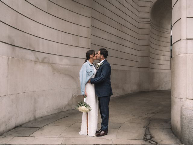 Sam and Kara&apos;s Wedding in City of London, East Central London 31