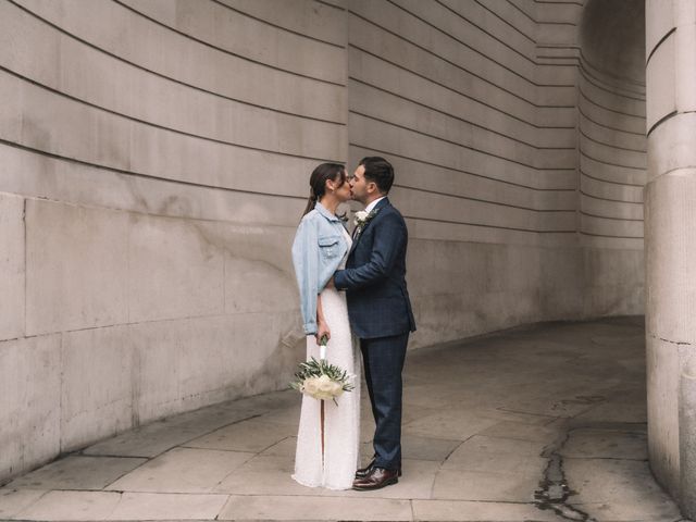 Sam and Kara&apos;s Wedding in City of London, East Central London 32