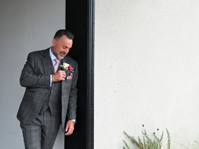 Mick and Kate's Wedding in Hinckley, Leicestershire 4