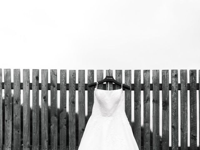 Kim and Dan's Wedding in Nottingham, Nottinghamshire 6