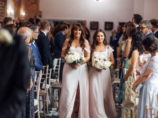 Kim and Dan's Wedding in Nottingham, Nottinghamshire 13