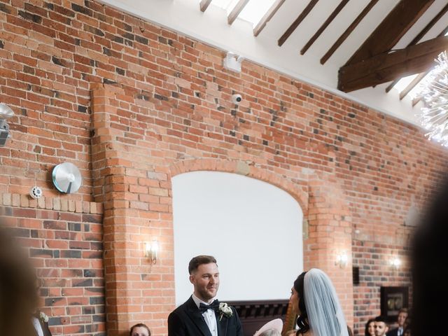 Kim and Dan's Wedding in Nottingham, Nottinghamshire 16