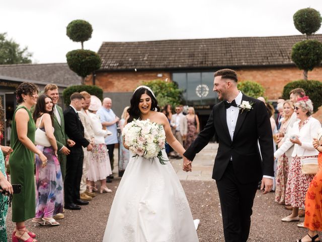 Kim and Dan's Wedding in Nottingham, Nottinghamshire 26