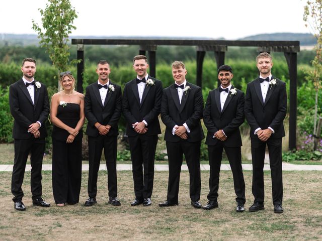 Kim and Dan's Wedding in Nottingham, Nottinghamshire 31