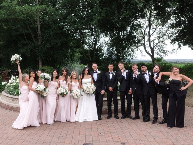 Kim and Dan's Wedding in Nottingham, Nottinghamshire 41