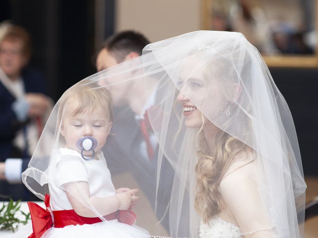 Aaron and Leah&apos;s Wedding in Stoke-on-Trent, Staffordshire 7