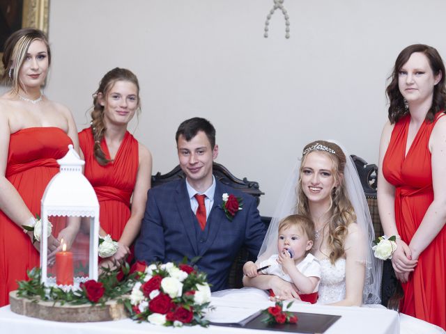 Aaron and Leah&apos;s Wedding in Stoke-on-Trent, Staffordshire 8