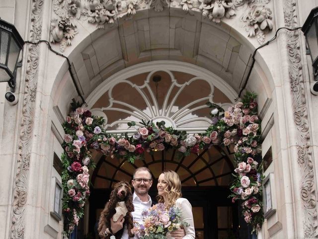 Chris and Beth&apos;s Wedding in Kensington &amp; Chelsea, West London 33
