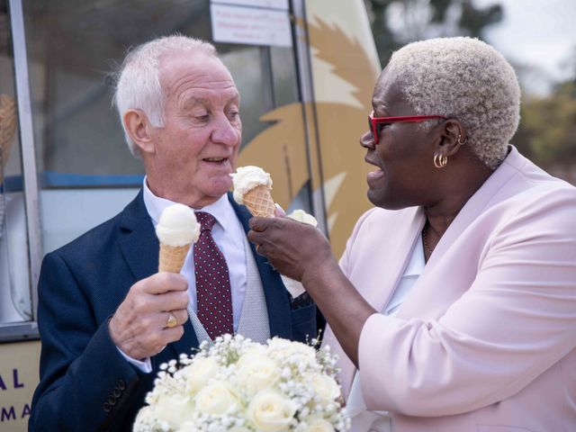 Vince and Bev&apos;s Wedding in Walthamstow, South West London 18