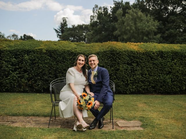 Adam and Rochelle&apos;s Wedding in Bromsgrove, Worcestershire 6