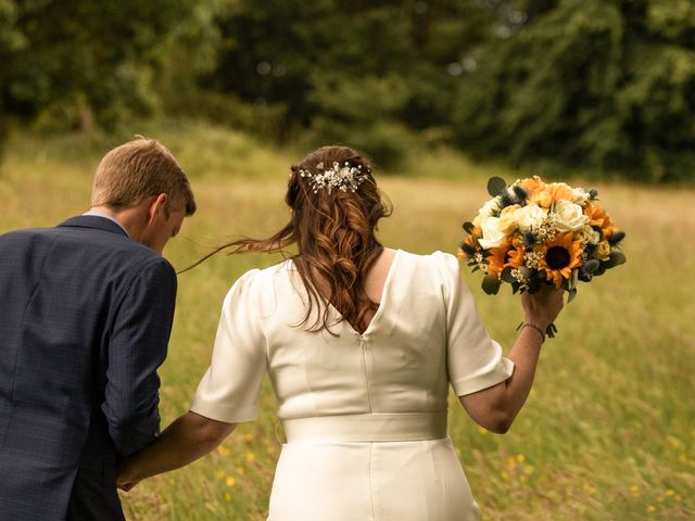 Adam and Rochelle&apos;s Wedding in Bromsgrove, Worcestershire 20