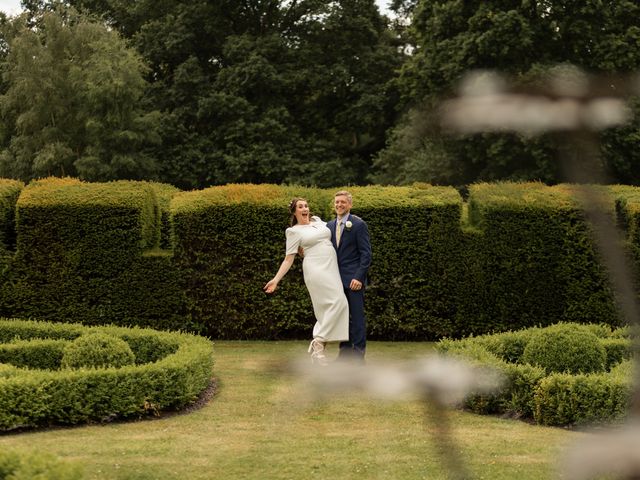 Adam and Rochelle&apos;s Wedding in Bromsgrove, Worcestershire 38