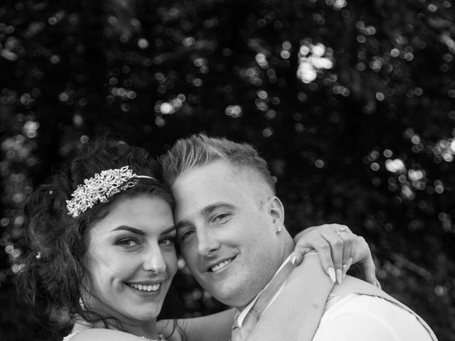 Tarran and Jessica&apos;s Wedding in Nr Worksop, Nottinghamshire 17
