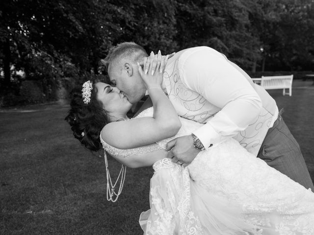 Tarran and Jessica&apos;s Wedding in Nr Worksop, Nottinghamshire 18