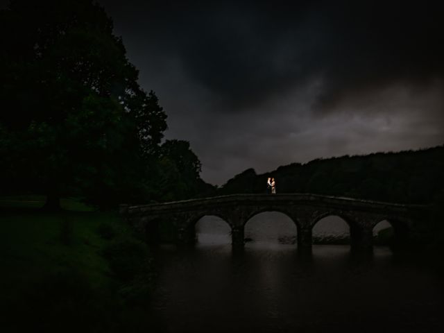 Mark and Lucy&apos;s Wedding in Stourhead, Wiltshire 18