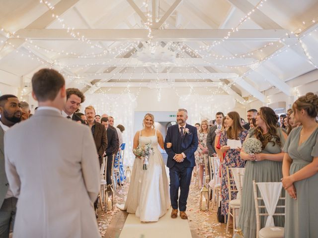 Mary-Kate and Jamie's Wedding in Stoke Poges, Buckinghamshire 6