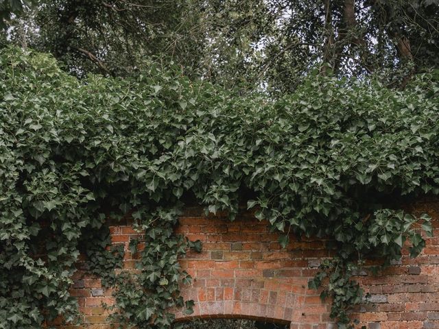 Mary-Kate and Jamie's Wedding in Stoke Poges, Buckinghamshire 21