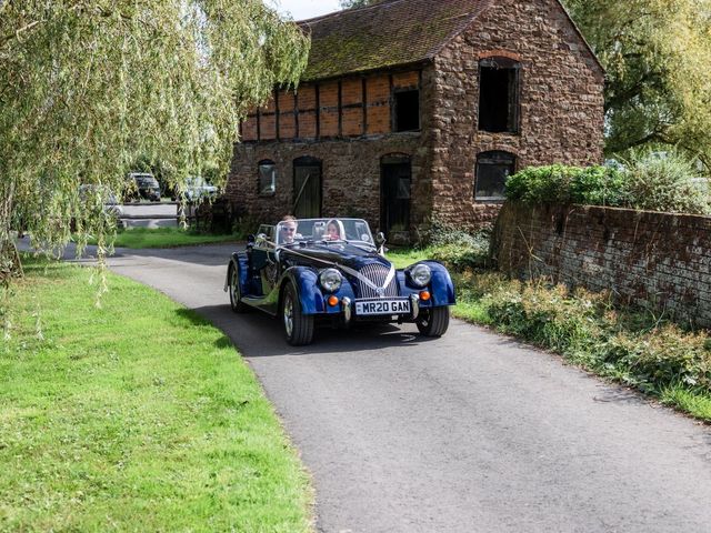 Scott and Hannah&apos;s Wedding in Hereford, Herefordshire 8