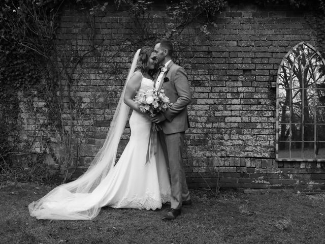Chrissie and Owen&apos;s Wedding in Northampton, Northamptonshire 12