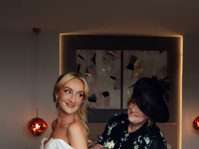 Connor and Amy's Wedding in Ilfracombe, Devon 6