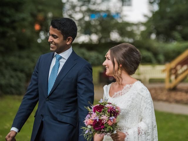 Sophia and Ruwantha's Wedding in Central London, South West London 31