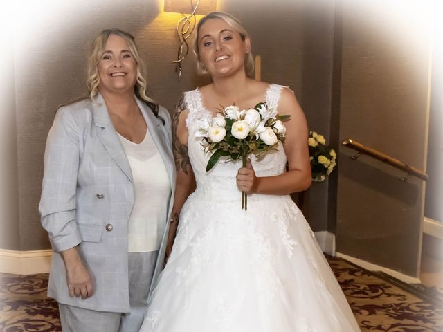 Maria and Melissa&apos;s Wedding in Wetherby, West Yorkshire 9