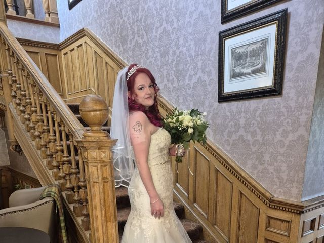 Daniel Alexander Glasgow  and Emma Louise Glasgow 's Wedding in Edinburgh, Lothian &amp; Borders 12