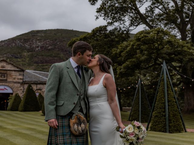 Ian and Joanna&apos;s Wedding in Edinburgh, Lothian &amp; Borders 11