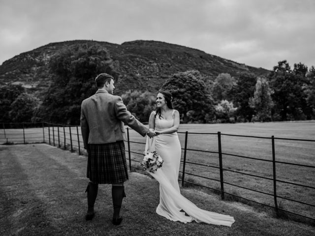 Ian and Joanna&apos;s Wedding in Edinburgh, Lothian &amp; Borders 32