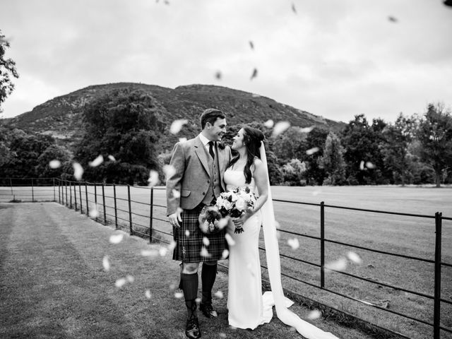 Ian and Joanna&apos;s Wedding in Edinburgh, Lothian &amp; Borders 40