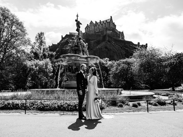 Ian and Claudia&apos;s Wedding in Edinburgh, Lothian &amp; Borders 24