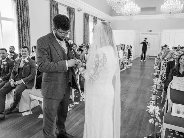 Elaine and Vincenzo&apos;s Wedding in Derby, Derbyshire 6