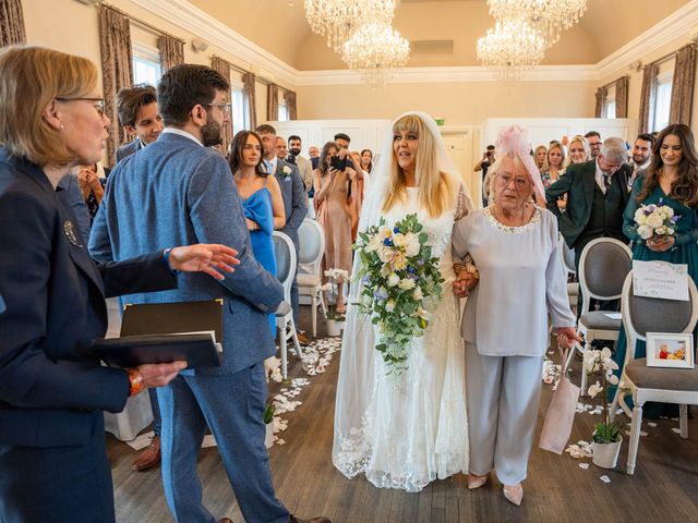 Elaine and Vincenzo&apos;s Wedding in Derby, Derbyshire 75