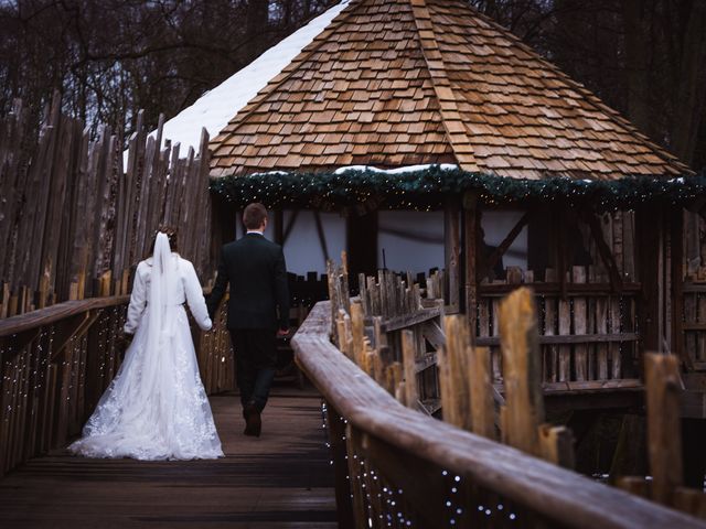 Kate and Tom&apos;s Wedding in Alnwick, Northumberland 16