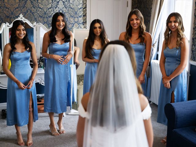 Niall and Keshni's Wedding in Hemel Hempstead, Hertfordshire 10