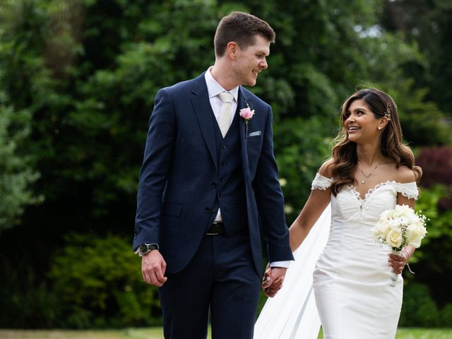 Niall and Keshni's Wedding in Hemel Hempstead, Hertfordshire 30