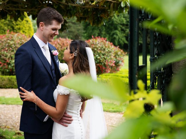 Niall and Keshni's Wedding in Hemel Hempstead, Hertfordshire 33