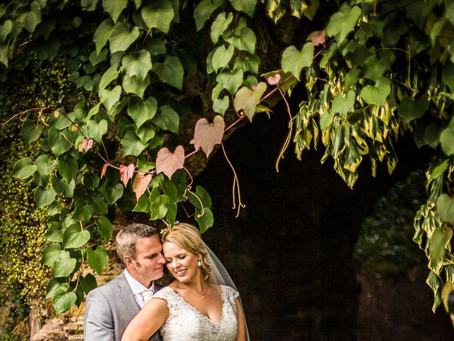 Richard and katie&apos;s Wedding in Falfield, Gloucestershire 2