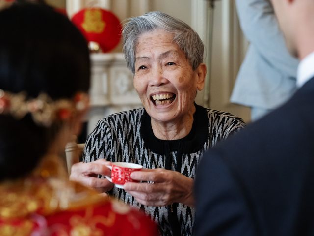 Michael and Sally's Wedding in Kensington &amp; Chelsea, West London 15